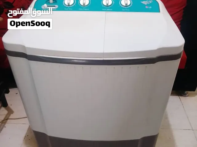 غسالة LG حوضين الوكالة بحالة ممتازة! نظيفة جداً وشارطها شغل وكرف بدون أي ملاحظات. الموديل: