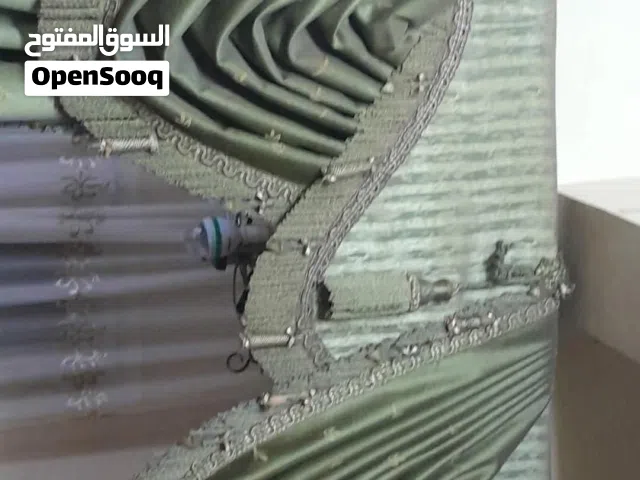 للبيع طقم متكامل من ستاير ونجف بحالة ممتازة