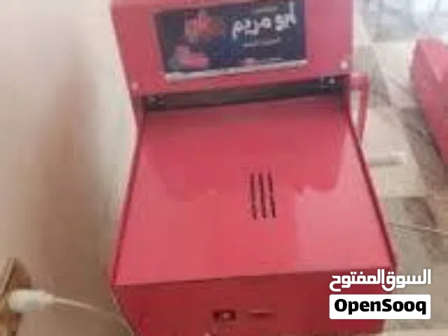 ماكينه الشبشب الفل يدوي مستعمله+ خمس اسطمبات بسعر 12000