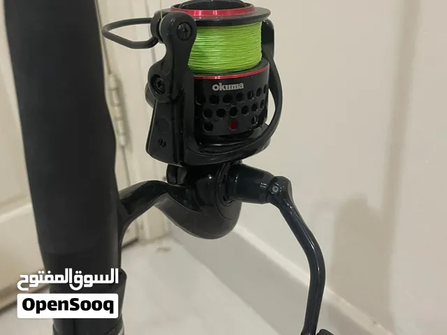 قصبة صيد daiwa مع مكينة okuma