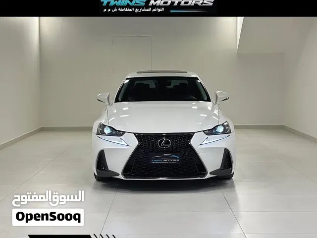 لكزس IS300