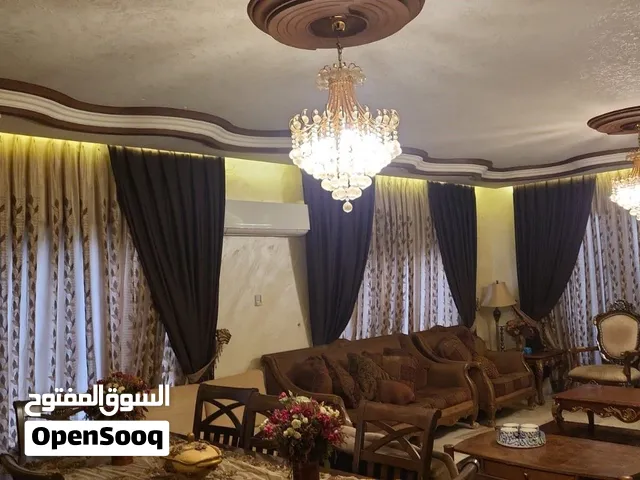 شقة فاخرة للبيع في أم السماق - قرب السيتي مول طابق ثالث 250م مع روف 130م تشطيب سوبر ديلوكس