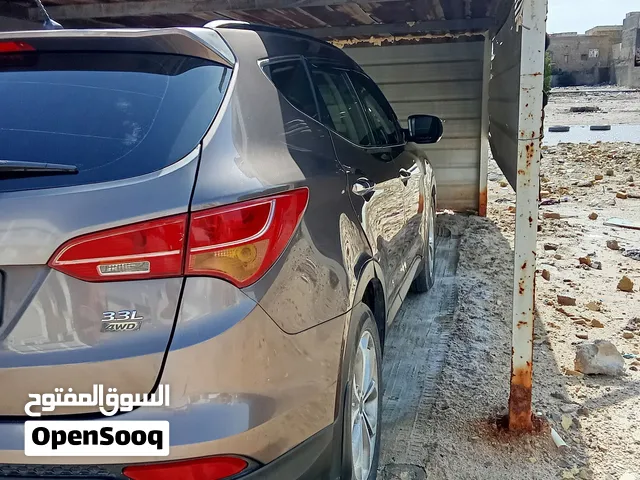 Used Hyundai Santa Fe in Basra