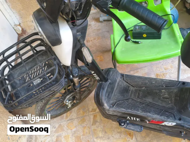 السلام عليكم بايسكل شحن ahe-bike للبيع مستخدم 4 اشهر (أقره الوصف)