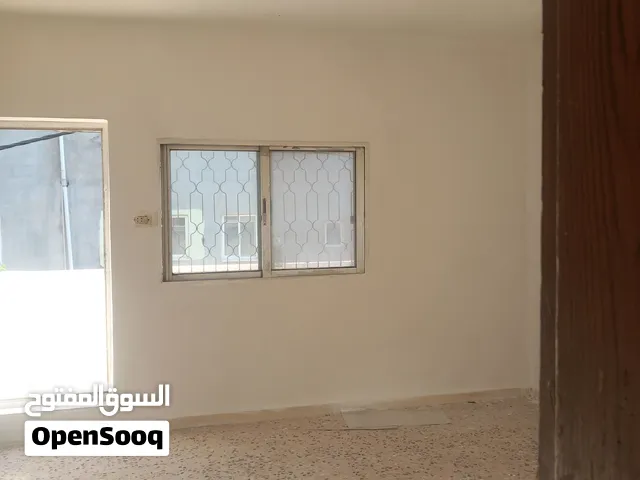 بيت طابق ثاني للايجار في بشرى
