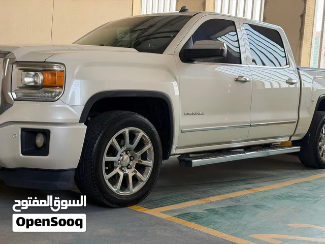 سيرا دينالي 2015  نظيفة بدون اعطال