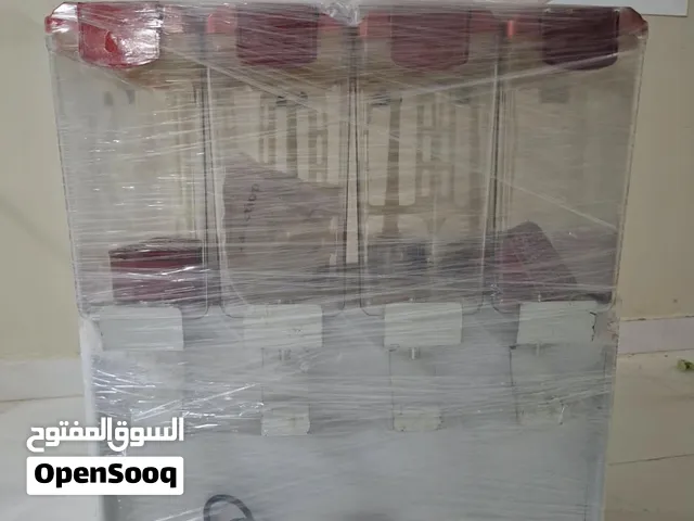 فرصة ذهبية  للبيع مكينة خلط وتبريد عصائر احترافية للبيع (جديدة تماماً ولم تُستخدم)