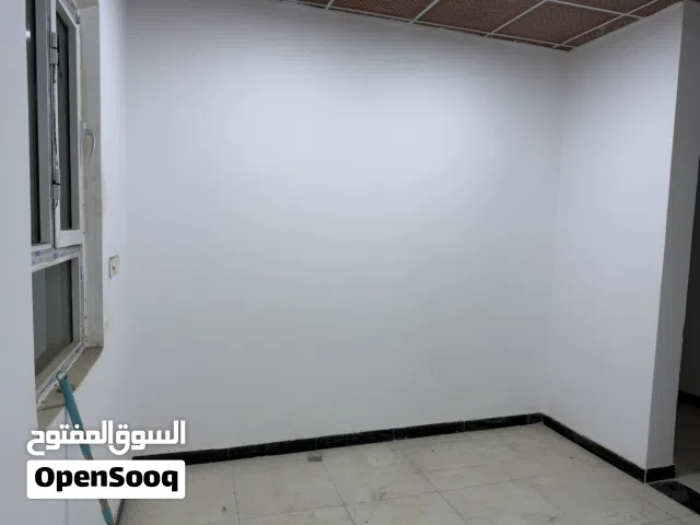 شقة بالمعقل شارعة محطة القطار تصلح مكتب