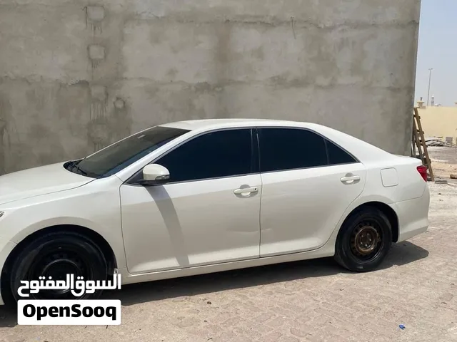 كامري 14 موتر نظيف