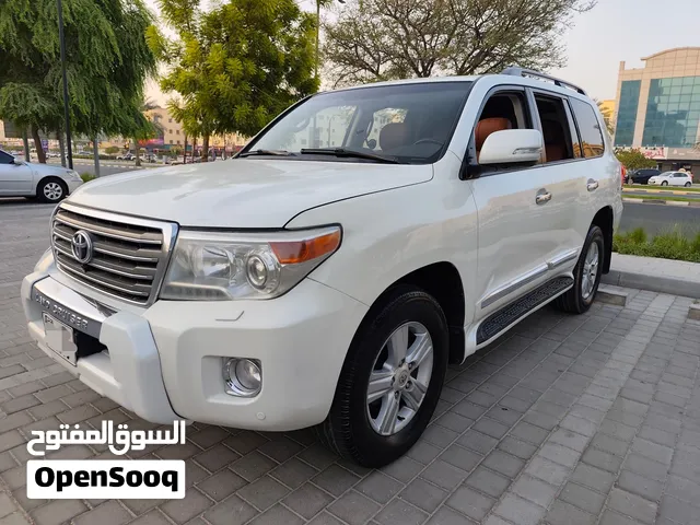 Used Toyota Land Cruiser in Sharjah