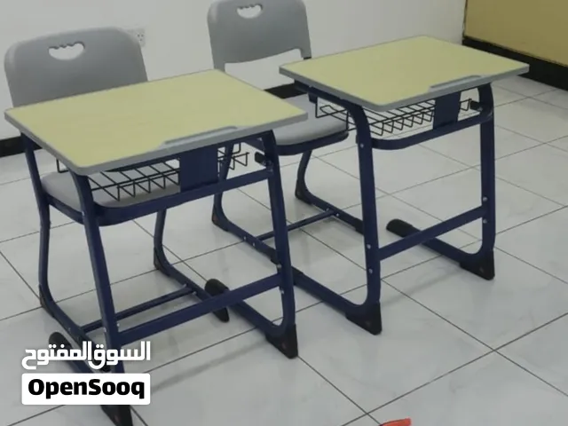 كرسي وطاولة دراسة جودة عالية جدا يحمل حتى 150 كيلو جديد غير مستعمل + كفالة
