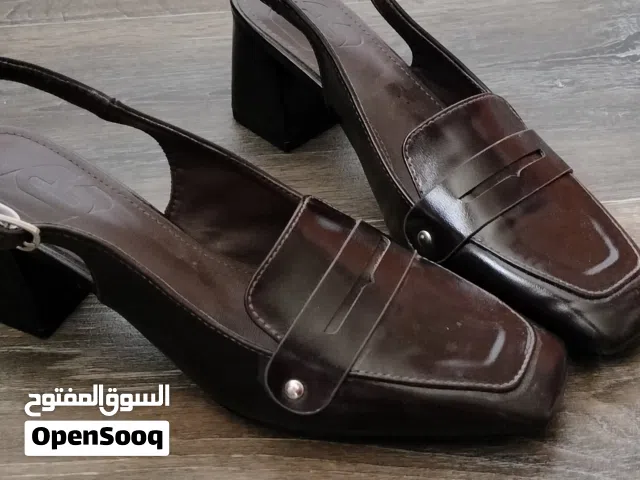 كعب جديد سايز 36 مو ملبوس شي ان
