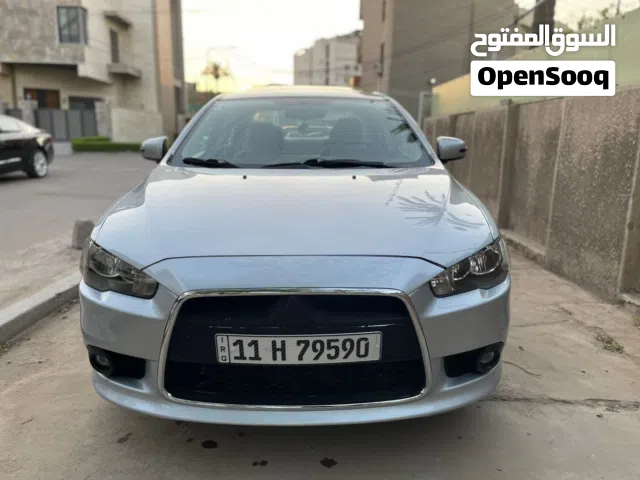 2016 ميتسوبيشي لانسر Standard