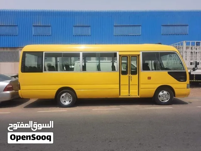 مطلوب عقد حكومي او خاص مع سياره او الباص او بدون