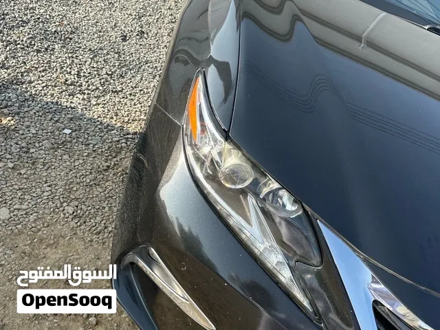 Used Lexus ES in Al Dakhiliya