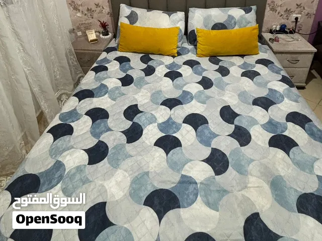 غرفة نوم مستعملة