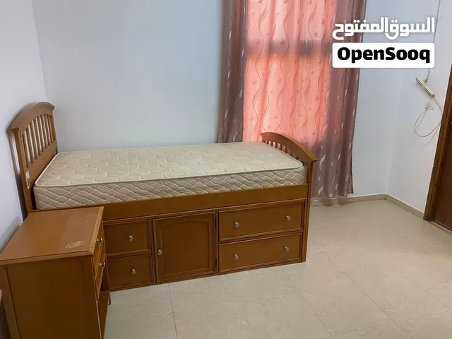 سكني جامعي، في جامعة عربية امريكة ، مساحة ارض 550 متر ، مساحة بناء 280 متر . اربع طوابق مع روف