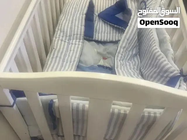 مستلزمات اطفال للبيع استخدام قليل جدا وبعضها غير مستعمل
