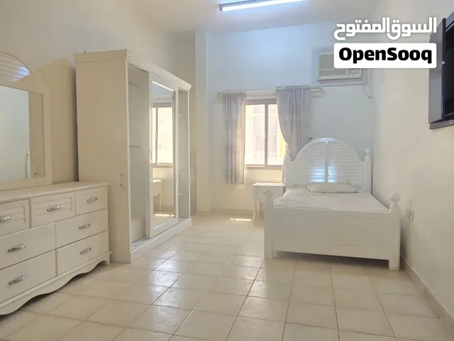 للايجار استديو في الحد خلف لولو سوبر ماركت شامل الكهرباء والماء