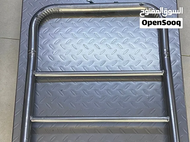 ترولي حديد ل نقل الاغراض جوده ممتازه بطول 88cm وعرض 57cm