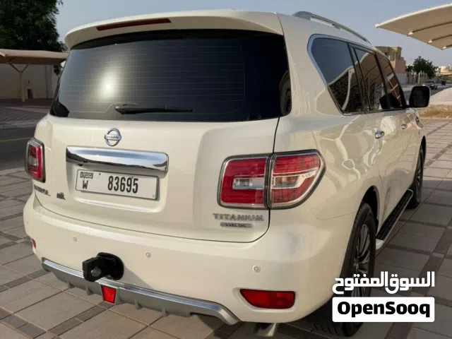 نيسان بلاتينيوم