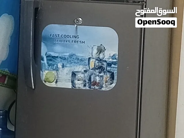 ثلاجة للبيع – 250 درهم