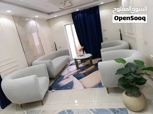 بدل ما تغيّري العفش كله... جدديه واحافظي عليه بكفر شيك وعملي