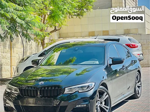 BMW 330e انتاج 2022 سياره صلاه النبي