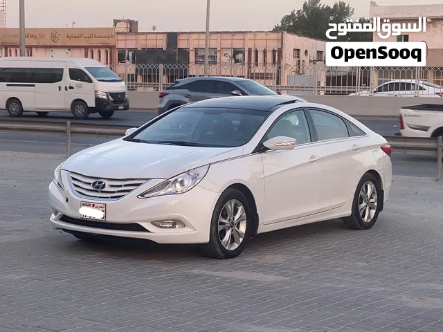 Hyundai Sonata 2011 (White)