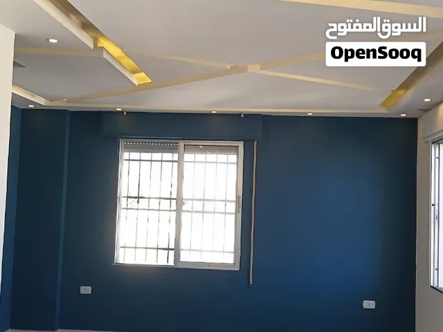 مكتب تجاري 40م2 في موقع مميز وسط تلاع العلي