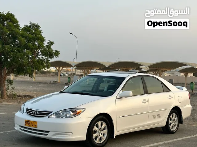 تويوتا كامري v6 رقم 1 فتحة