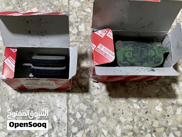 بريكات تويوتا كامري 2004 + سير ماكينة لنفس الموديل+ فلاتر زيت جديد أصلي لنفس الموديل أيضاً