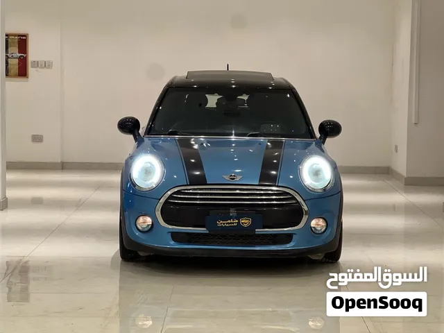 مني كوبر 2016 لون ازرق للبيع