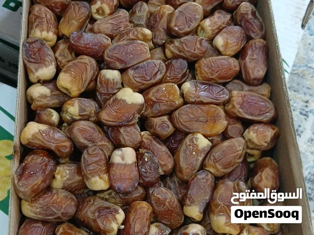 تمر القصيم صقعي فاخر وسكري مفتل رقم واحد