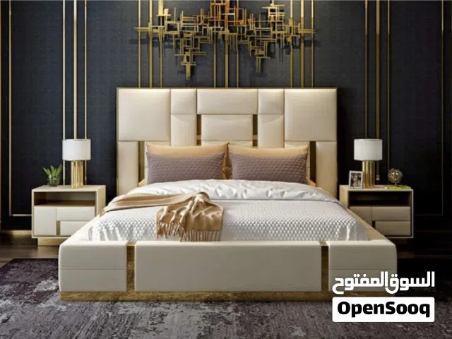 فني تركيب وفك وصيانة الأثاث المنزلي والمكتبي وتركيب الستائر بأنواعها.