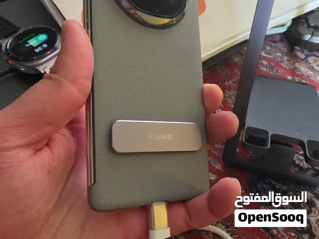 Huawei Mate X6 512GB (1 Month Used - Like New) هواوي ميت X6 512 جيجابايت (استخدام شهر - شبه جديد)