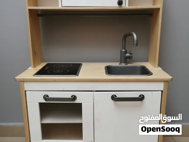 مطبخ خشبي للاطفال بحاله جيده جدا