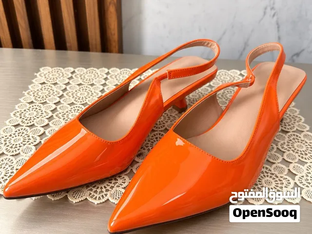 كعب برتقالي نمرة 40