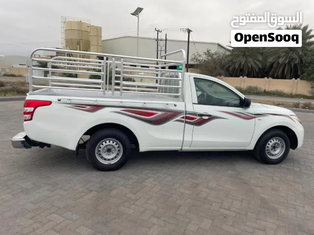 نقل عام.       Public transport