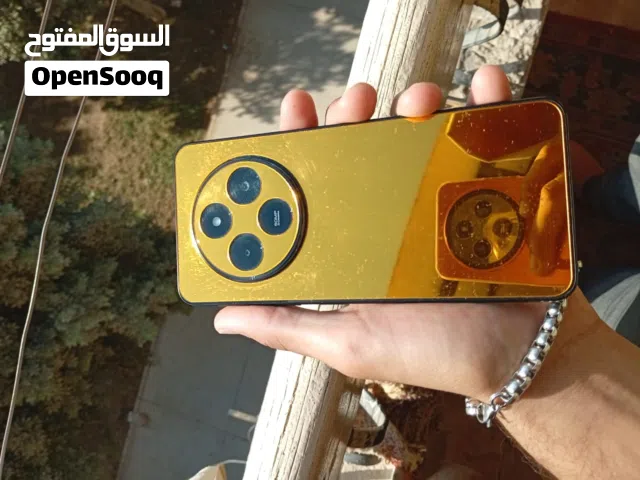 Poco c75  كسر زيرو استعمال 3 شهور واتقفل بضمان  ومعاه حاجتو كله شاحن ومعاه تلات جرابات مش محتاج حاجه