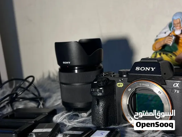 يوجد لدي كامرة سوني مارك2 a7ii نضافه ممتازة 90% وجيدة بلتصوير الفيديو والصور عدد شترها 23k