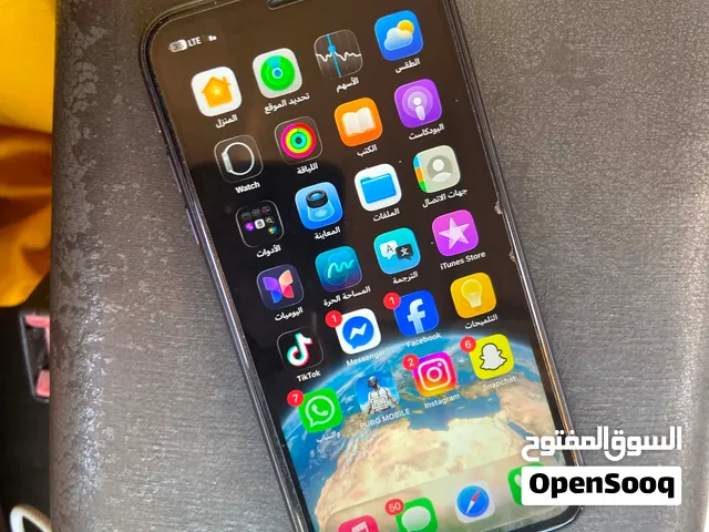 آيفون 11 لون اسود 64 قيقا