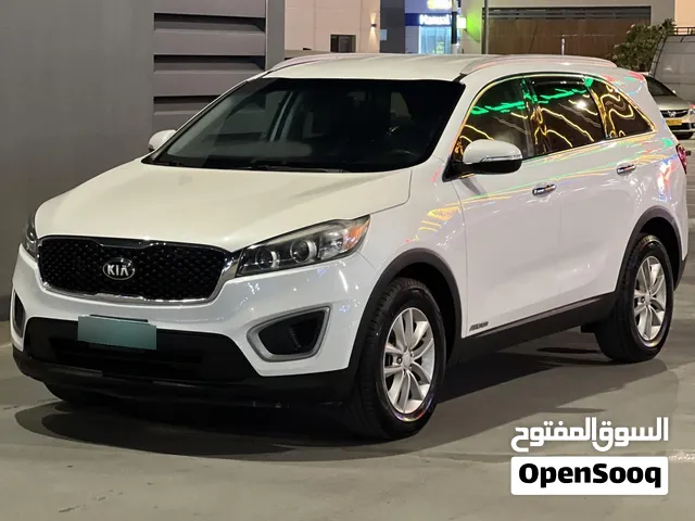 Used Kia Sorento in Muscat