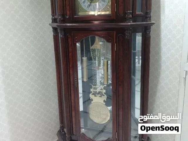 ساعه ارضيه كلاسيكيه