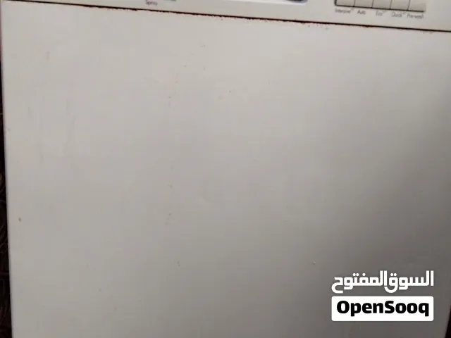 جلاية صحون LG للبيع  بحاله جيده 3 مرشات  و 5 برامج