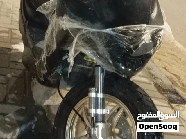 اخوان لي عنده دراجه تسع زروف للبيع عندي كروب واتساب عرضوها للبيع بي بي خوش دراجات رابط بل وصف