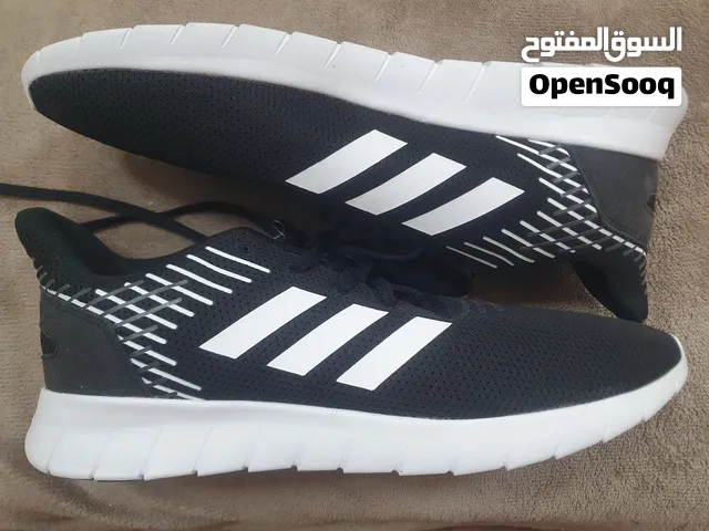 Adidas Asweerun men’s athletic/training shoes in black and white, US 14 / UK 131⁄2 / EU 491⁄3