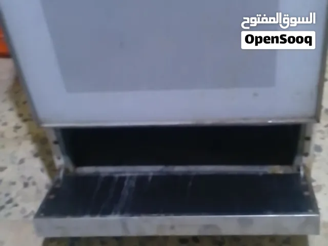 غاز اربع عيون شغال نيوقيرسال لون ابيض بحاجه لاتنضيف فقط