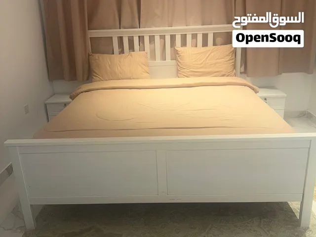 Bed set with two drawers