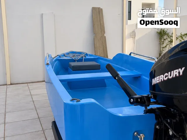 طراد للبيع مع مكينة ماركوري 90 فور ستروك